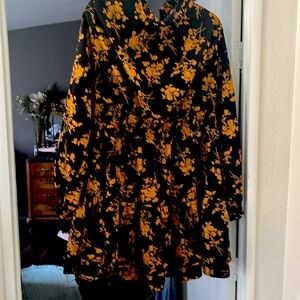 Super cute lightweight floral print dress like new pit to pit measurement 24 Xxl